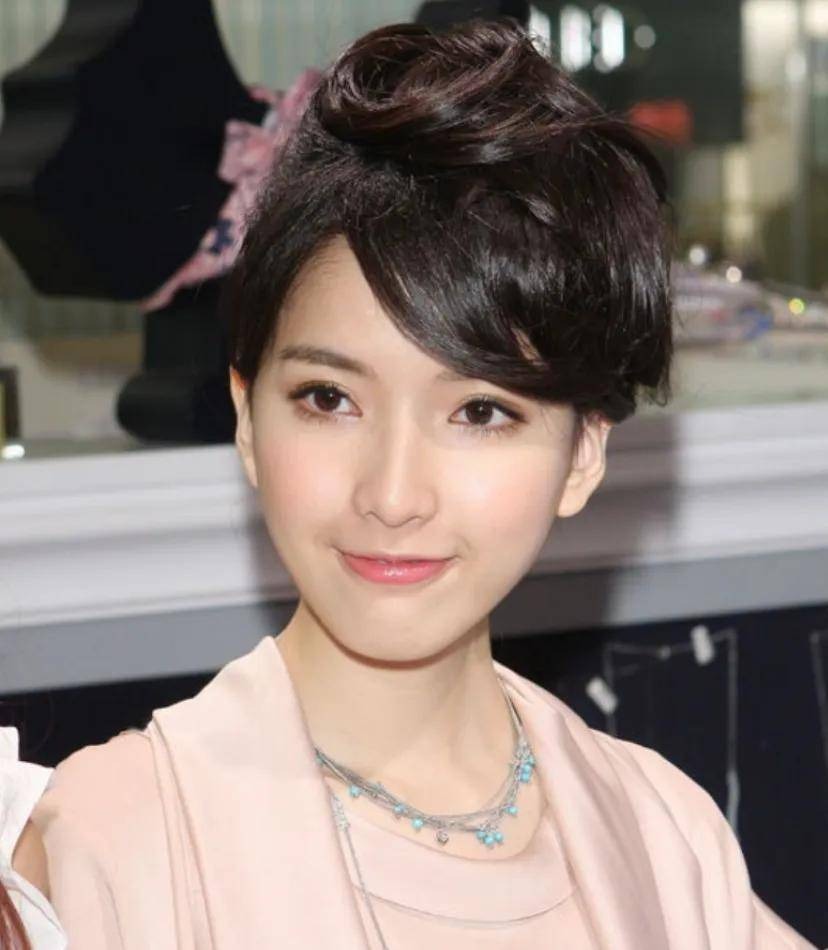 Sốc: Nữ diễn vi&ecirc;n đẹp bậc nhất showbiz viết thư tuyệt mệnh sau khi bị nhiều bạn học nam tố c&aacute;o gạ gẫm- Ảnh 4.