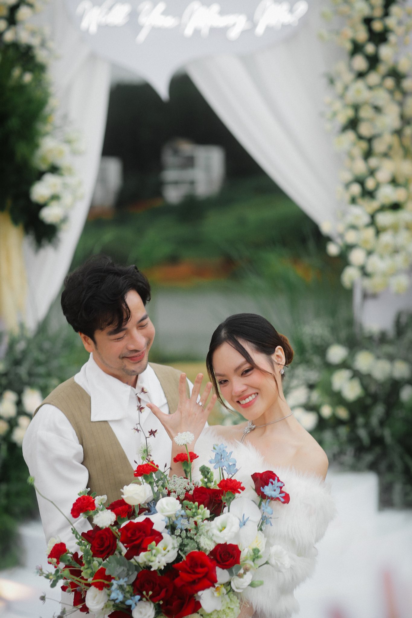 Sao nam Vbiz 41 tuổi c&ugrave;ng bạn g&aacute;i 2K b&iacute; mật kết h&ocirc;n- Ảnh 3.