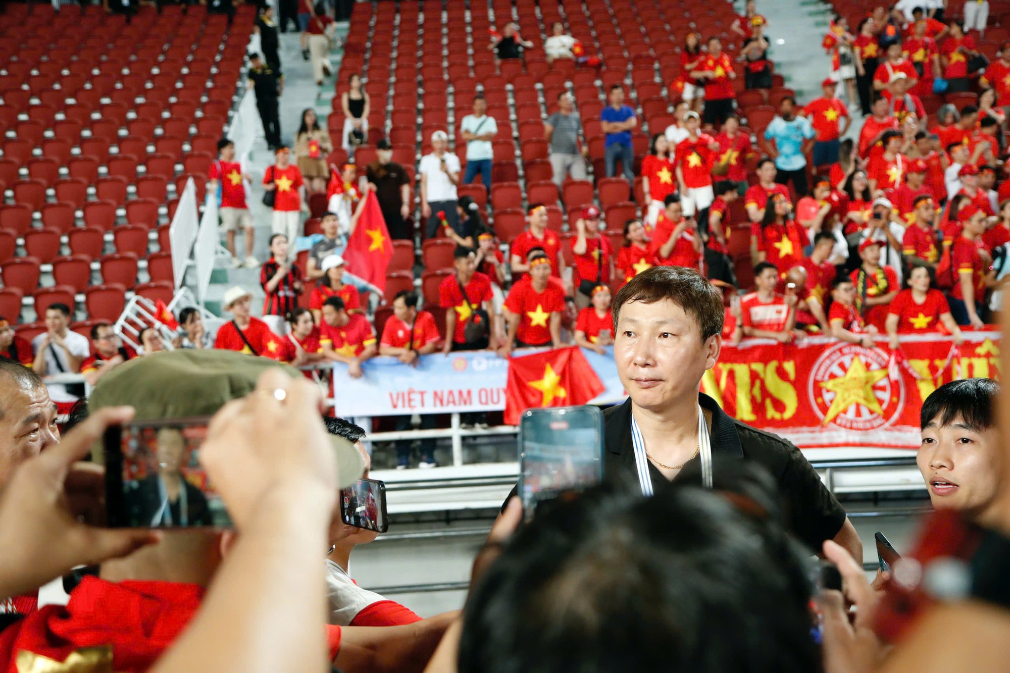 HLV Kim Sang-sik: U22 Việt Nam v&ocirc; địch nhờ tinh thần kh&ocirc;ng bỏ cuộc!- Ảnh 1.