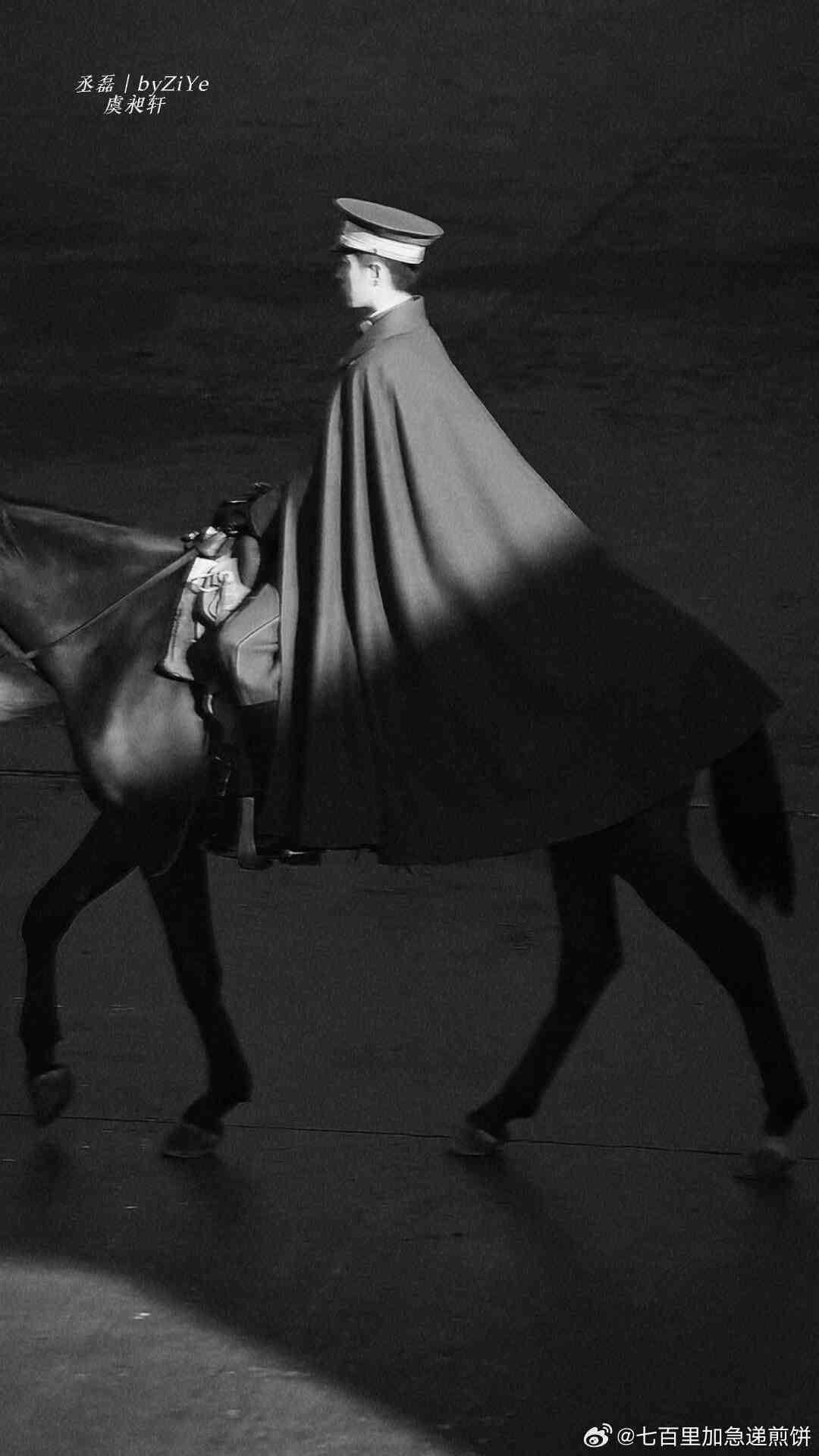 Nh&igrave;n mỹ nam n&agrave;y phải thốt l&ecirc;n &ldquo;Ho&agrave;ng tử thời d&acirc;n quốc&rdquo;: Kh&iacute; chất vương giả ăn v&agrave;o m&aacute;u, đẹp kh&ocirc;ng chừa phần ai- Ảnh 5.