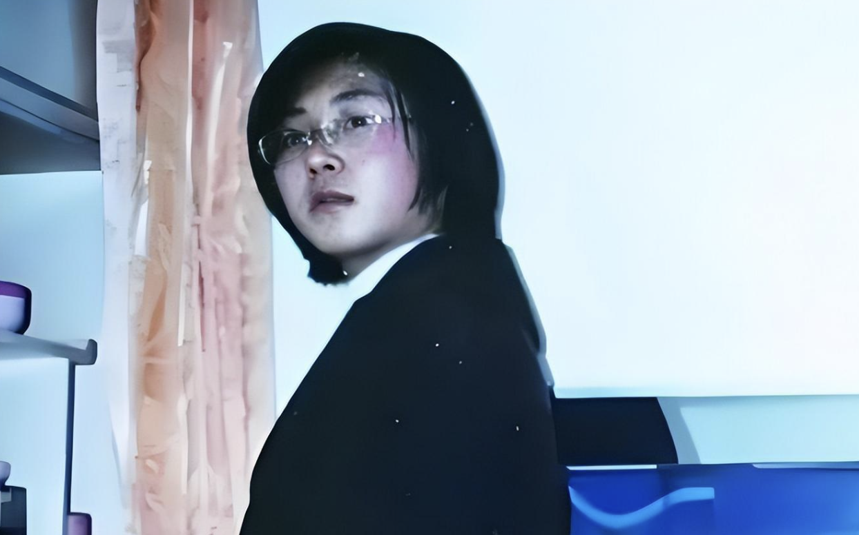 Con gái du học Đức rồi biến mất suốt 17 năm sau 1 cuộc điện thoại: Trước lúc qua đời, cha mẹ già mới biết sự thật kinh hoàng- Ảnh 2. Con gái du học Đức rồi biến mất suốt 17 năm sau 1 cuộc điện thoại: Trước lúc qua đời, cha mẹ già mới biết sự thật kinh hoàng- Ảnh 2.