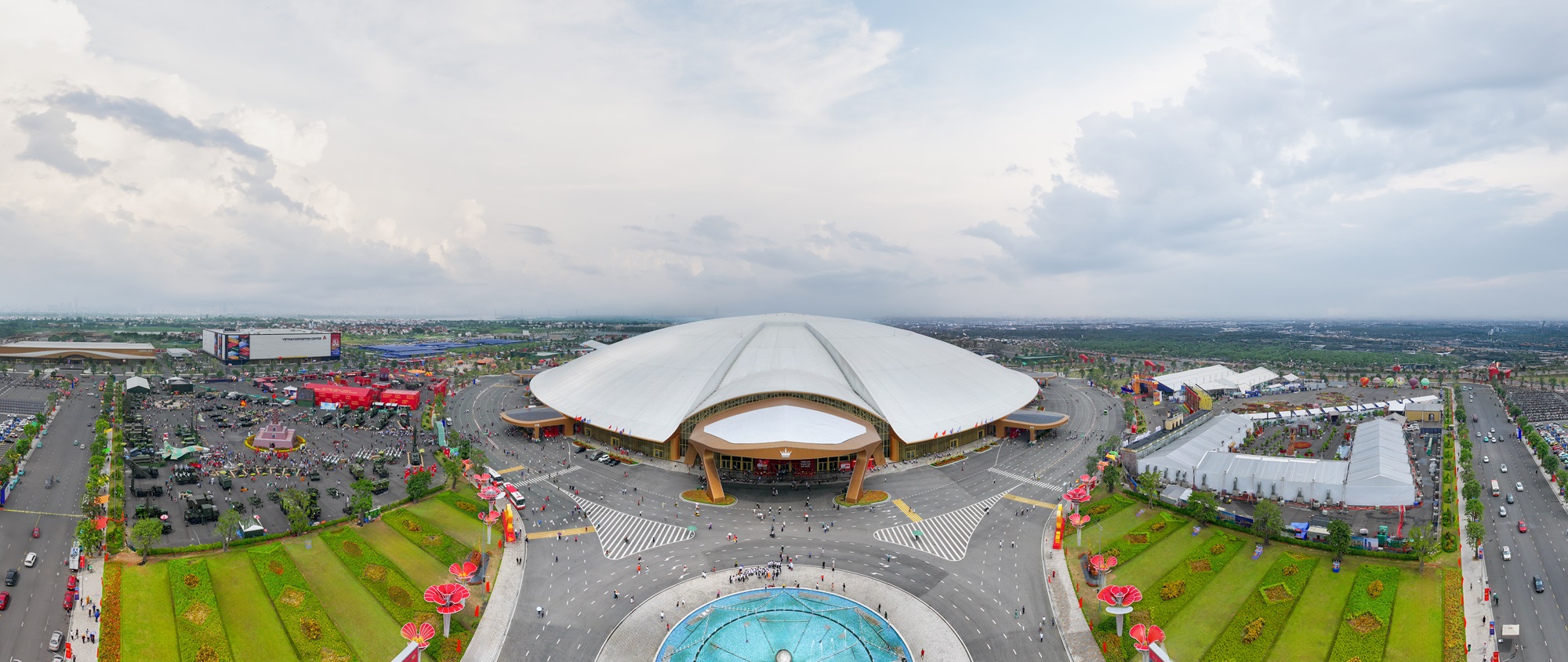 Huyền thoại T1 lần đầu đến Việt Nam, VEC trở th&agrave;nh điểm hẹn của cộng đồng eSports- Ảnh 2.