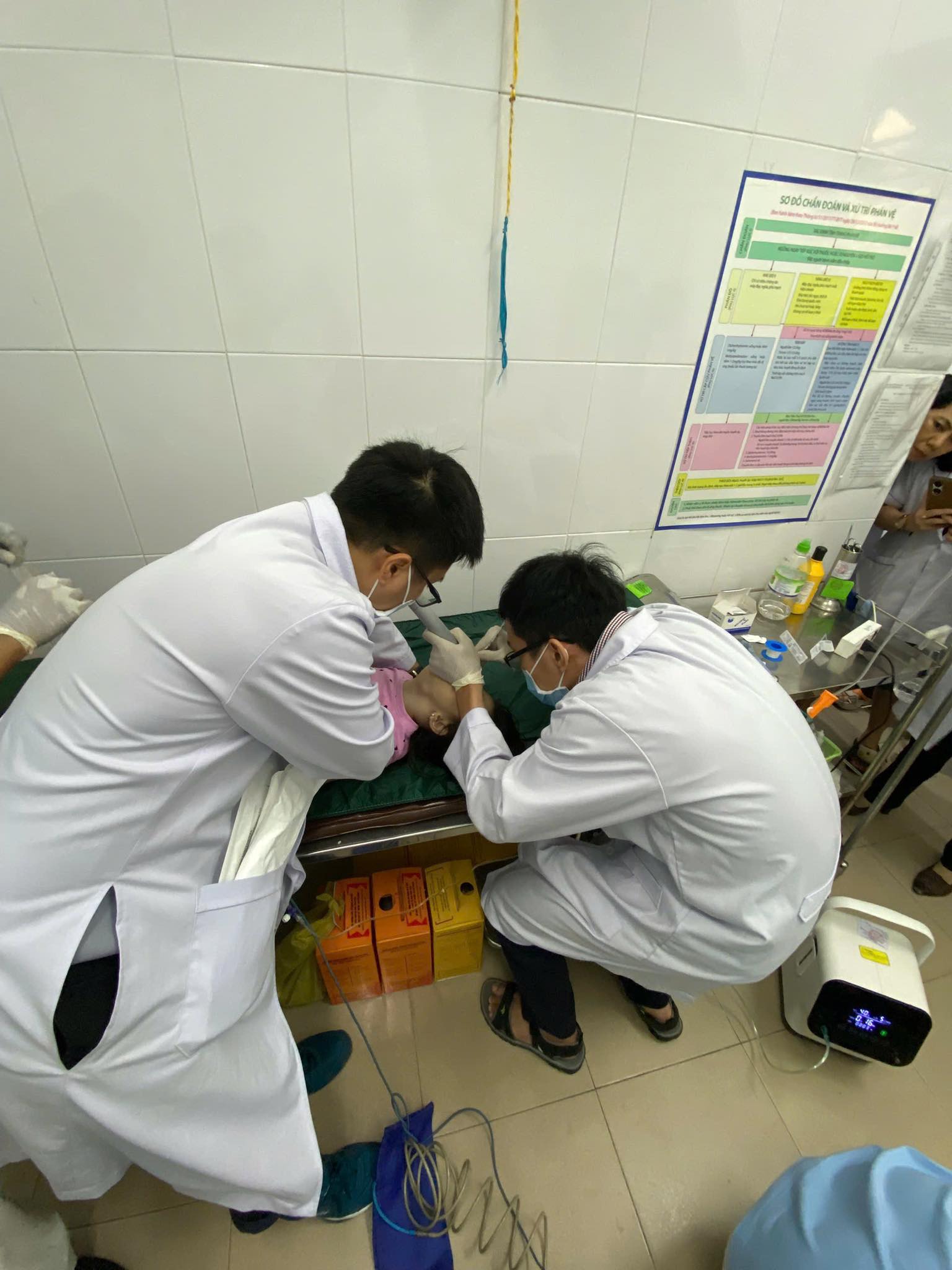 UBND TPHCM chỉ đạo n&oacute;ng sau sự việc hai học sinh tử vong, trong đ&oacute; 1 em đi ngoại kh&oacute;a- Ảnh 1.