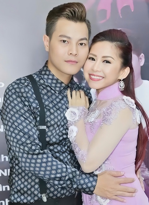 Nghệ sĩ B&igrave;nh Tinh v&agrave; ca sĩ Nhật Minh 