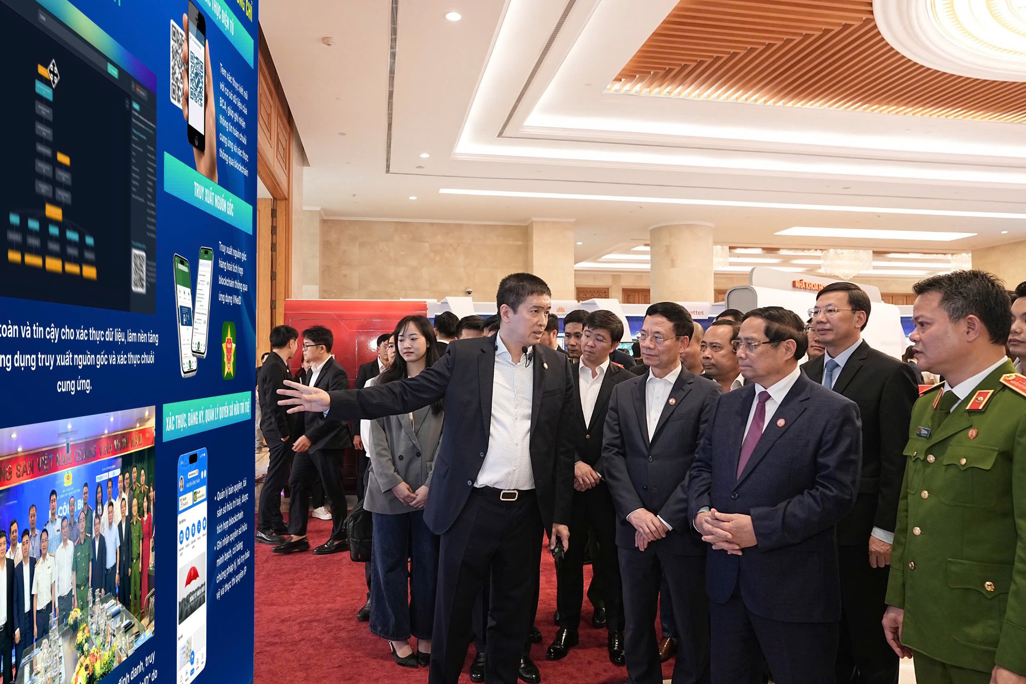 N&oacute;ng: VNeID t&iacute;ch hợp c&ocirc;ng nghệ blockchain- Ảnh 1.