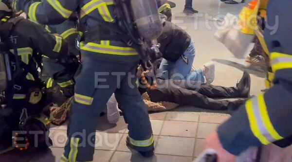 R&uacute;ng động Đ&agrave;i Loan (Trung Quốc): Hiện trường vụ tấn c&ocirc;ng li&ecirc;n ho&agrave;n khiến nhiều người thương vong, hung thủ tử vong sau g&acirc;y &aacute;n- Ảnh 3.