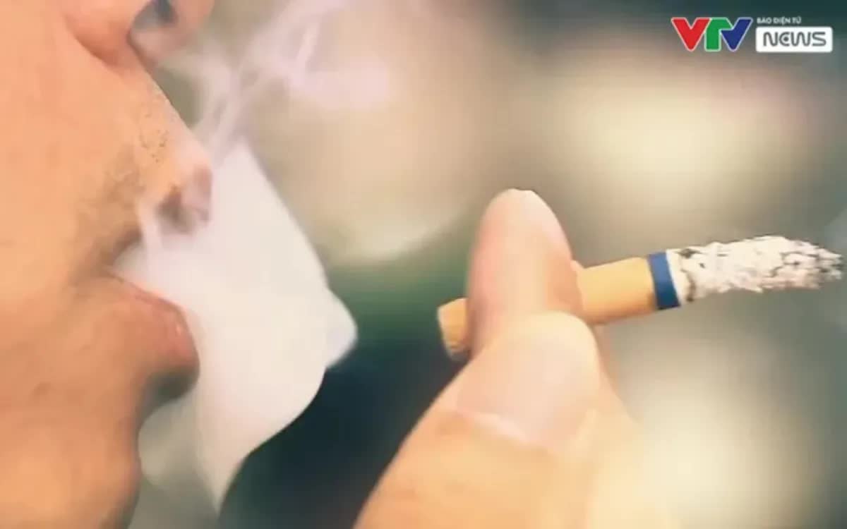 Từ bỏ thuốc lá để giảm nguy cơ ung thư đầu cổ- Ảnh 1.