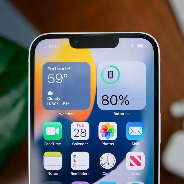 Mẫu iPhone "b&igrave;nh cũ rượu thơm", giảm kịch gi&aacute; c&ograve;n 11 triệu: H&agrave;ng mới cứng, rẻ, đẹp, đ&aacute;ng mua nhất cuối 2025- Ảnh 2.