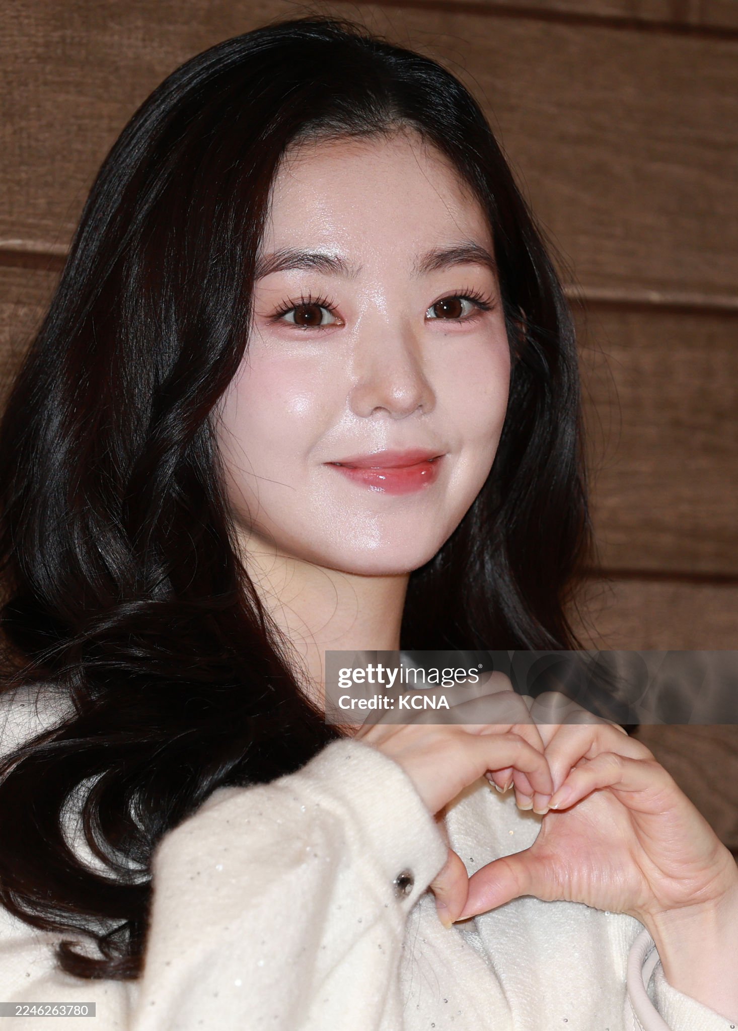 &ldquo;Ống k&iacute;nh hủy diệt&rdquo; Getty Images b&oacute;c trần nhan sắc thật của mỹ nh&acirc;n đẹp nhất H&agrave;n Quốc- Ảnh 1.