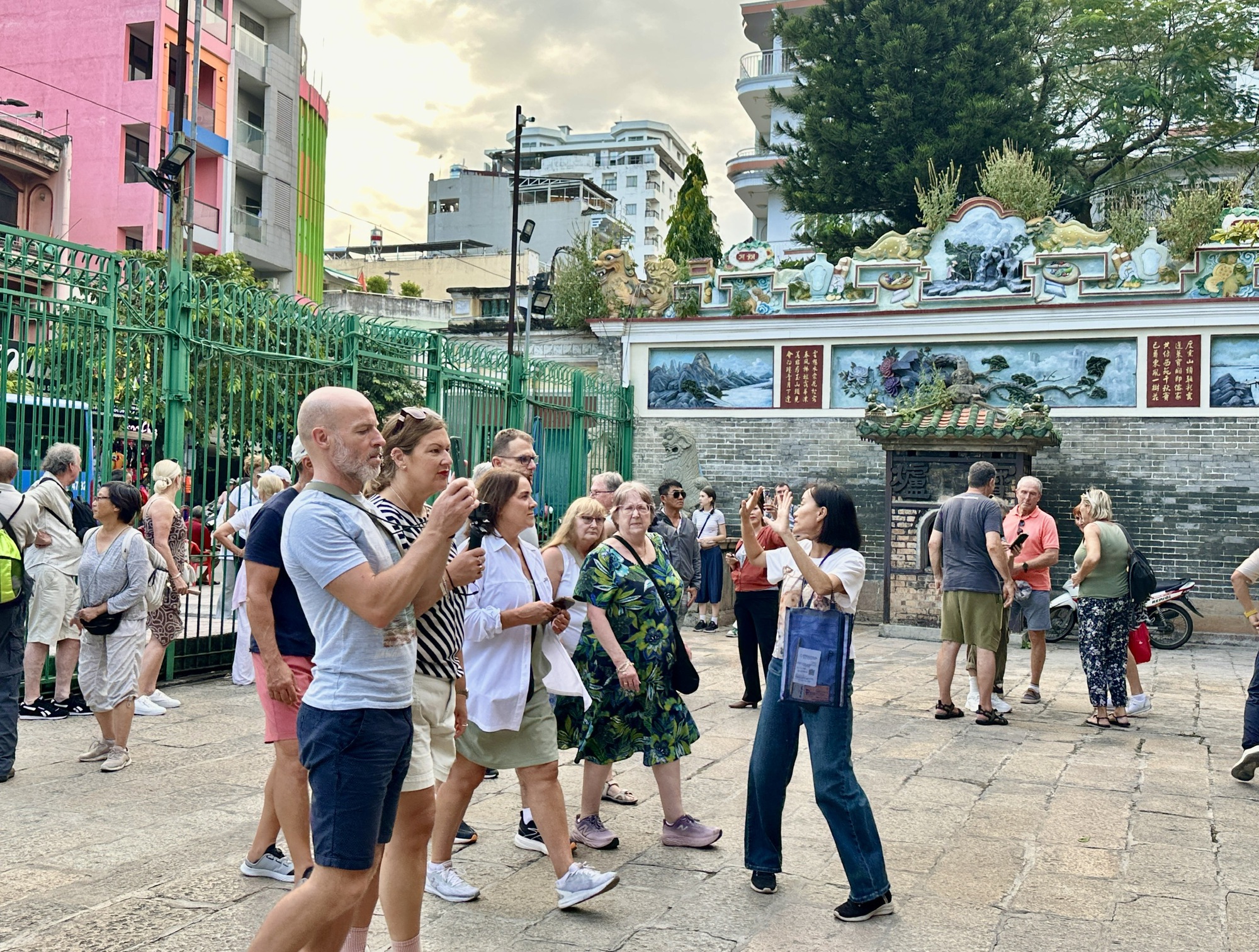 Việt Nam chạm mốc 20 triệu kh&aacute;ch quốc tế: Kỷ lục về lượng, ph&eacute;p thử về chất- Ảnh 6.