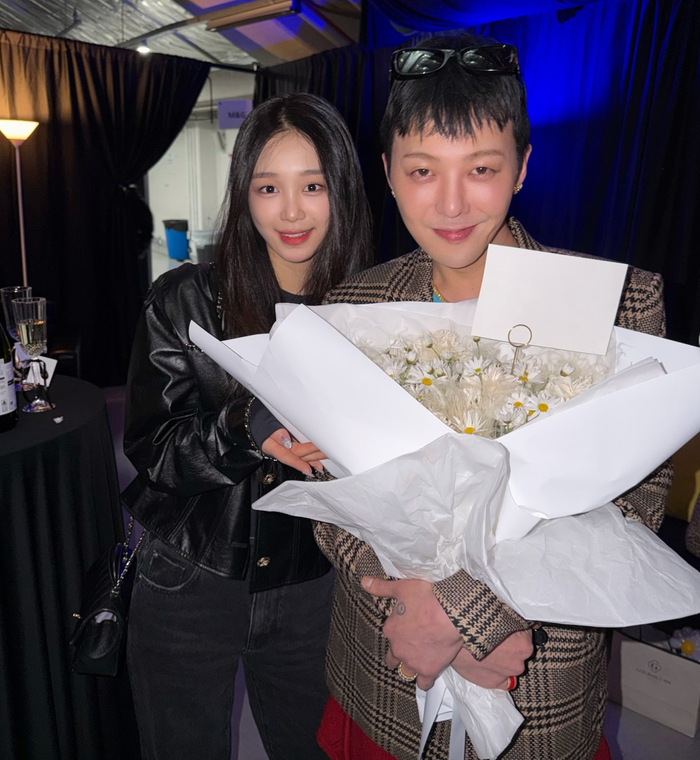 G-Dragon s&aacute;nh đ&ocirc;i c&ugrave;ng tiểu thư t&agrave;i phiệt sinh năm 2000- Ảnh 1.