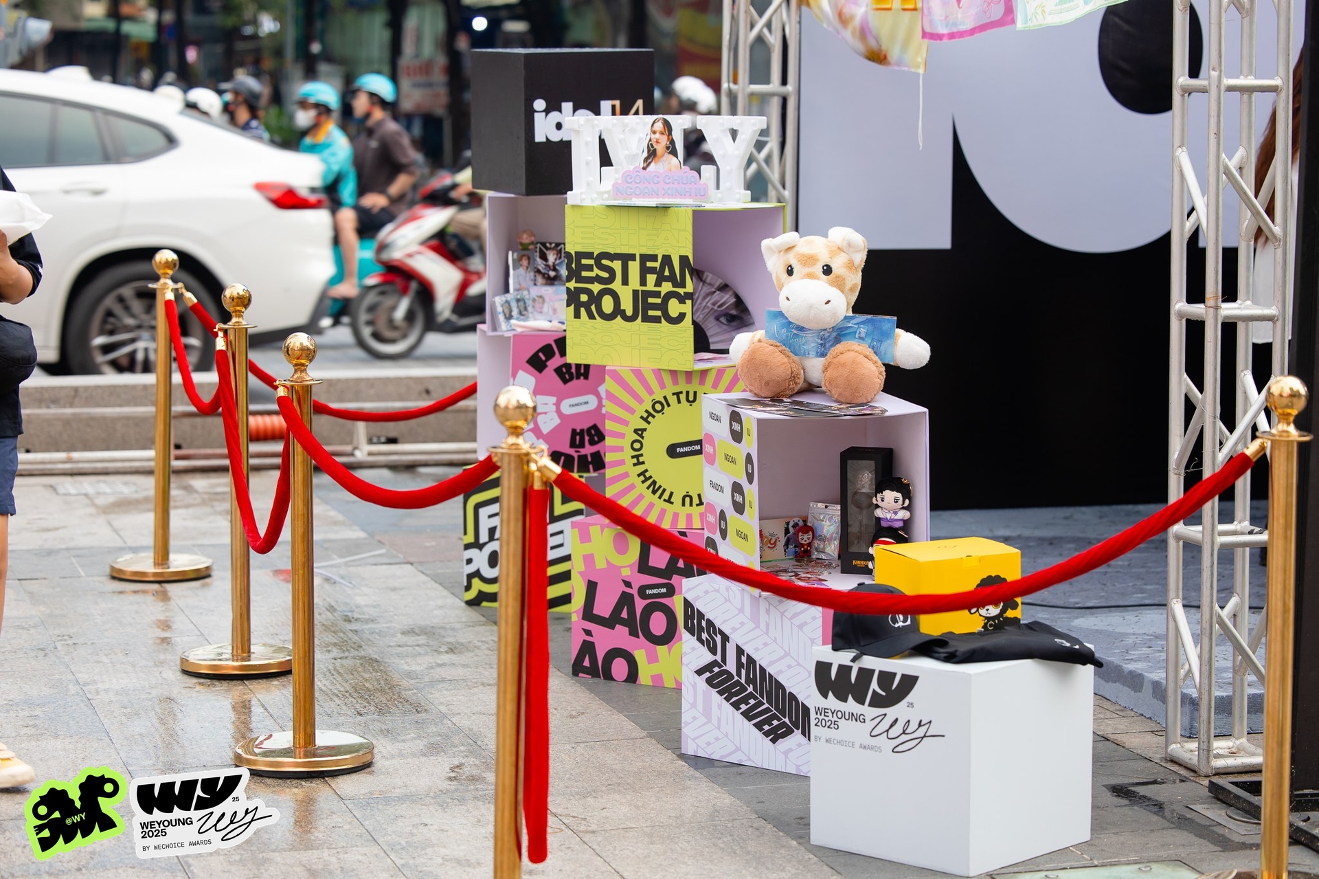 Chỉ c&ograve;n 1 ng&agrave;y đến WeYoung 2025: Cả loạt fandom hot nhất tập hợp, văn ho&aacute; thần tượng Việt ng&agrave;y c&agrave;ng đẹp rực rỡ!- Ảnh 2.