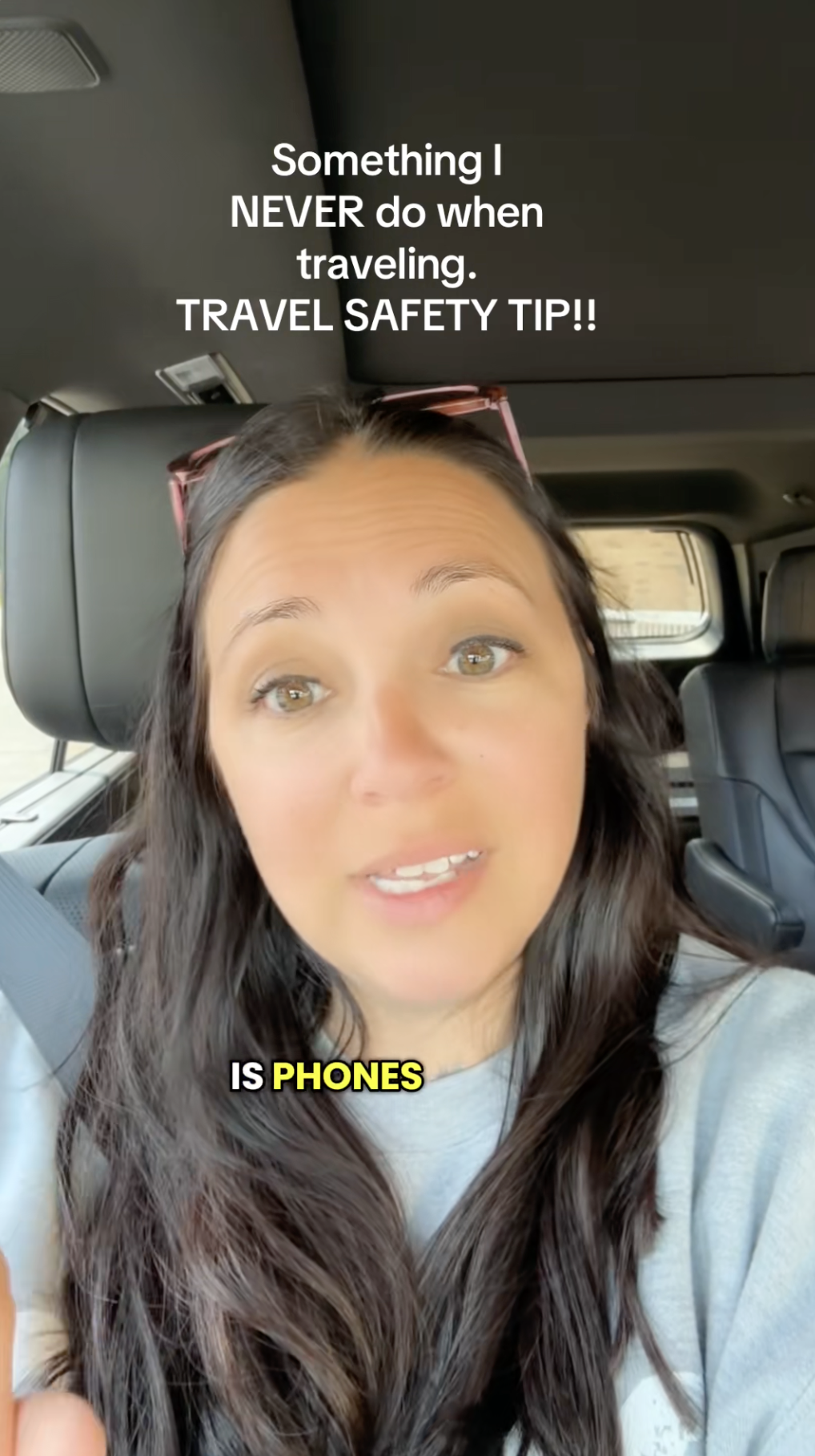 Cảnh b&aacute;o khẩn cho ai c&ograve;n để điện thoại l&ecirc;n khay soi an ninh s&acirc;n bay- Ảnh 3.