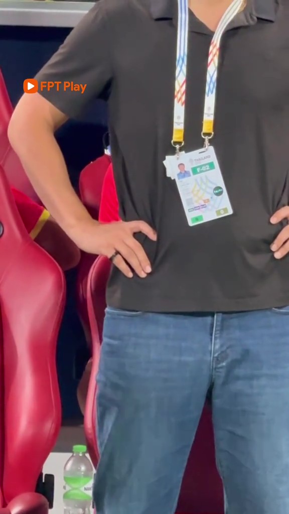 Giải m&atilde; chiếc nhẫn 