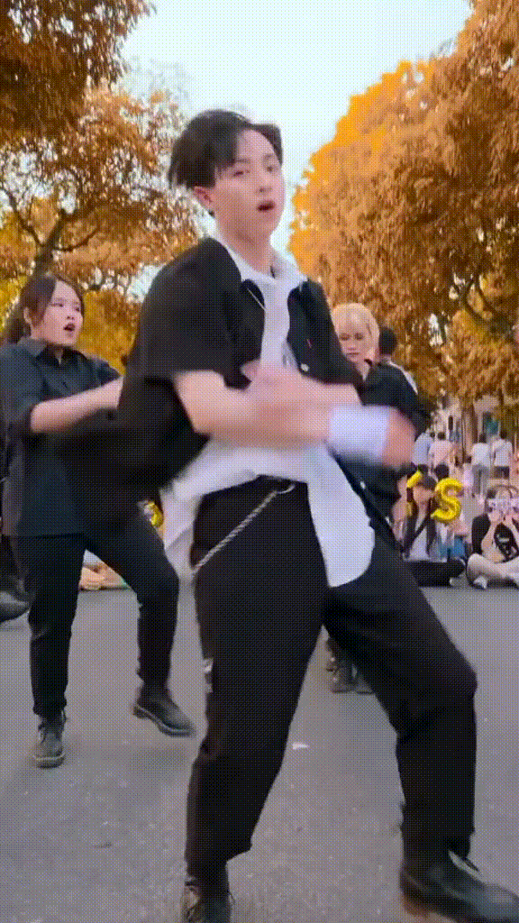 Anh Trai 1 triệu vote như đ&atilde; sống qua 6 cuộc đời: Từ kh&oacute;a tu m&ugrave;a h&egrave; đến thực tập sinh Kpop, v&agrave; giờ l&agrave; t&acirc;n binh hot nhất Vbiz- Ảnh 2.