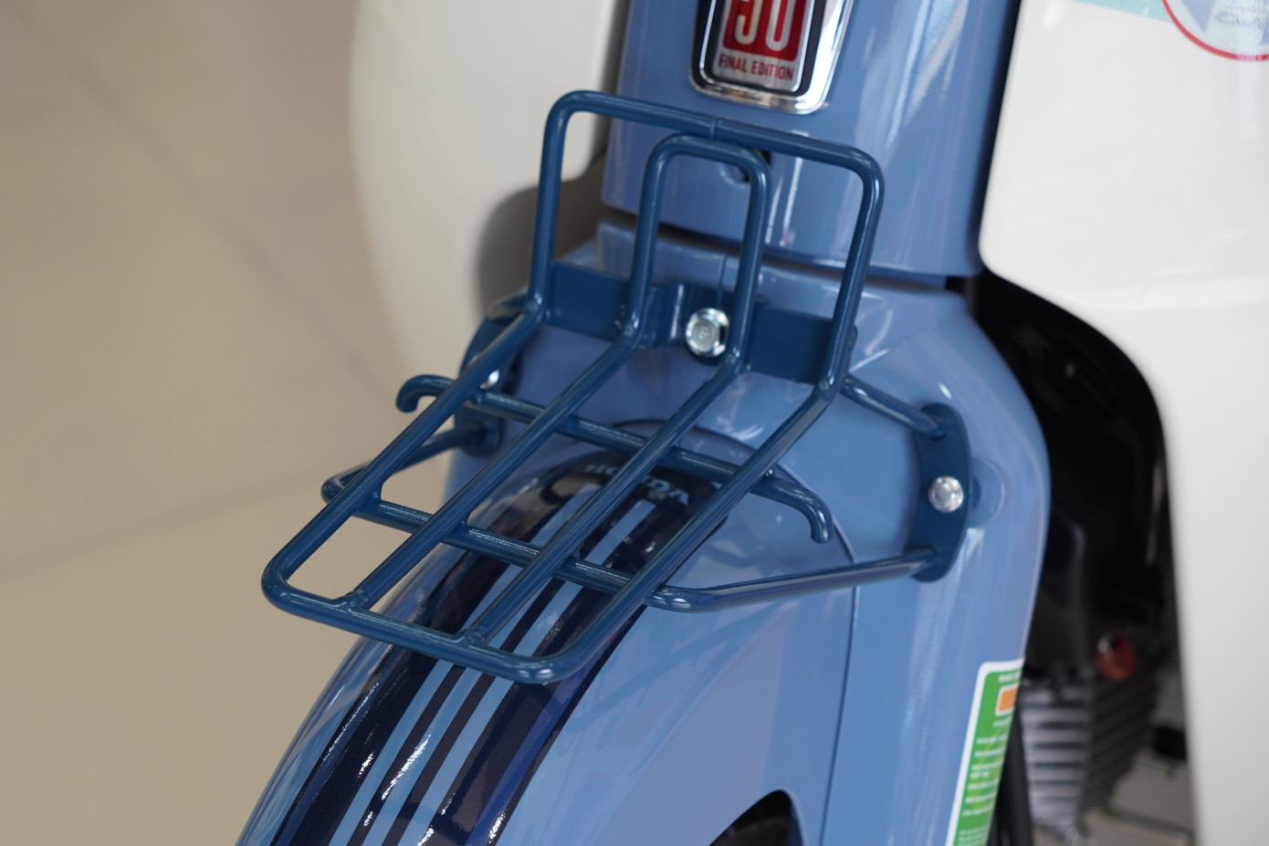 Bản độ &lsquo;nhẹ&rsquo; Honda Super Cub 50 Final Edition gi&aacute; tr&ecirc;n 100 triệu đồng- Ảnh 8.