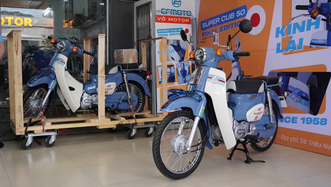 Bản độ &lsquo;nhẹ&rsquo; Honda Super Cub 50 Final Edition gi&aacute; tr&ecirc;n 100 triệu đồng- Ảnh 15.