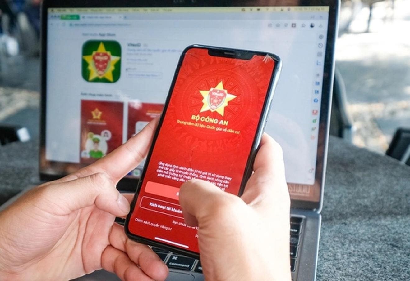 C&ocirc;ng an đưa cảnh b&aacute;o li&ecirc;n quan đến bảo hiểm y tế tr&ecirc;n VNeID, tất cả người d&acirc;n cần nắm r&otilde;- Ảnh 1.