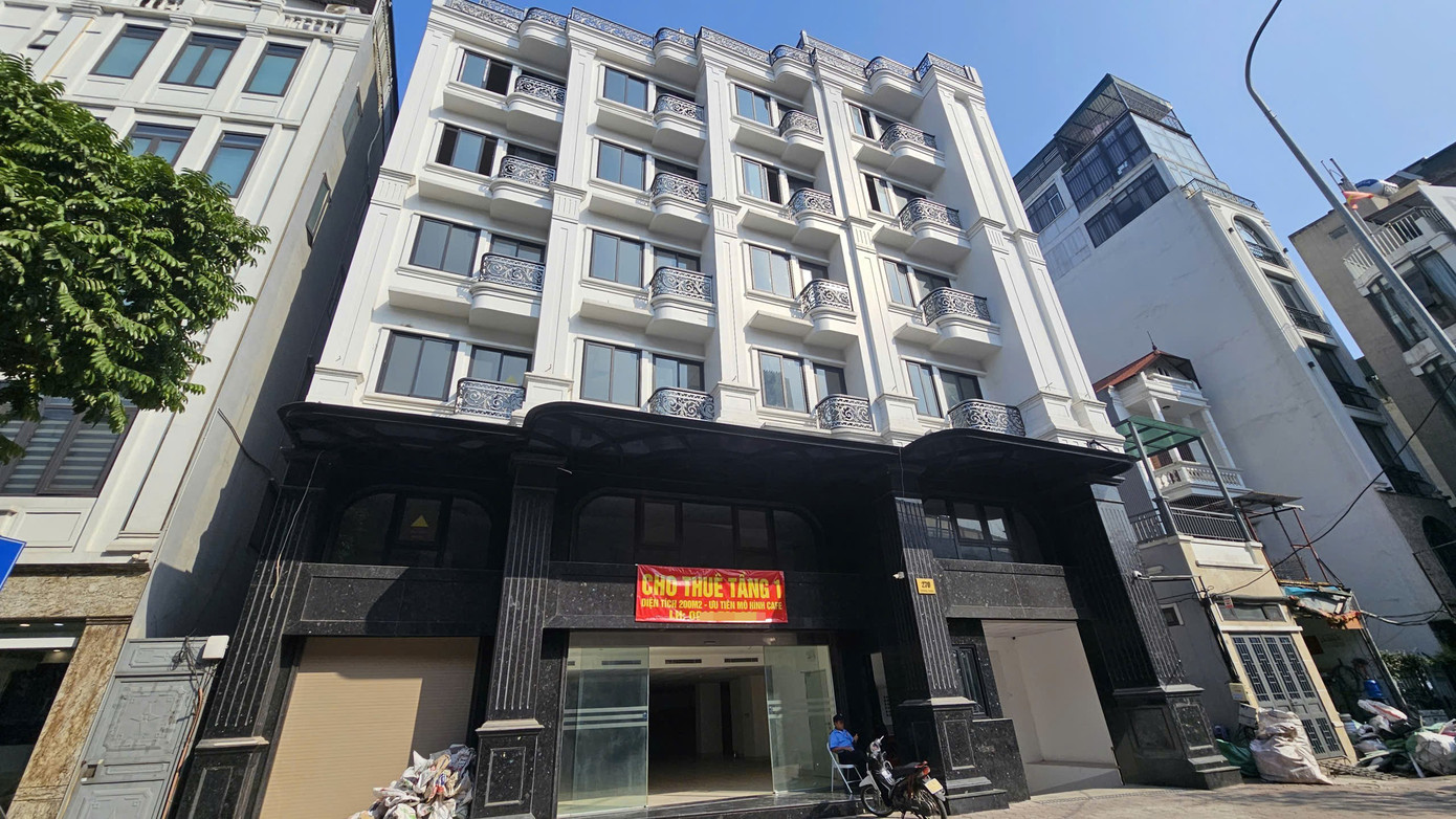 Cảnh nh&agrave; mặt phố cho thu&ecirc; tại "đất v&agrave;ng" H&agrave; Nội ế kh&aacute;ch dịp cuối năm- Ảnh 11.