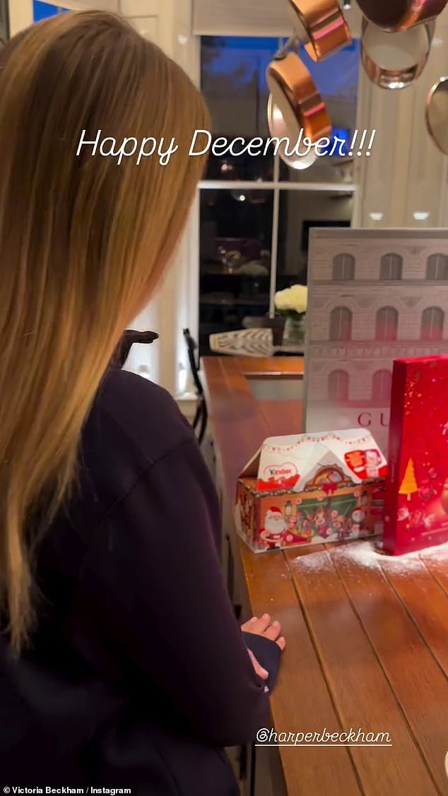 Tiểu thư Harper Beckham được mẹ tặng loạt quà Giáng sinh sang chảnh, chuẩn con nhà tài phiệt- Ảnh 1.