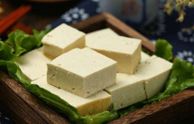 Người trên 65 tuổi có được ăn đậu phụ nhiều không? Bác sĩ: Hãy biết 3 điều này ngay từ đầu, đừng đợi đến khi nhập viện mới hoảng sợ!- Ảnh 1.