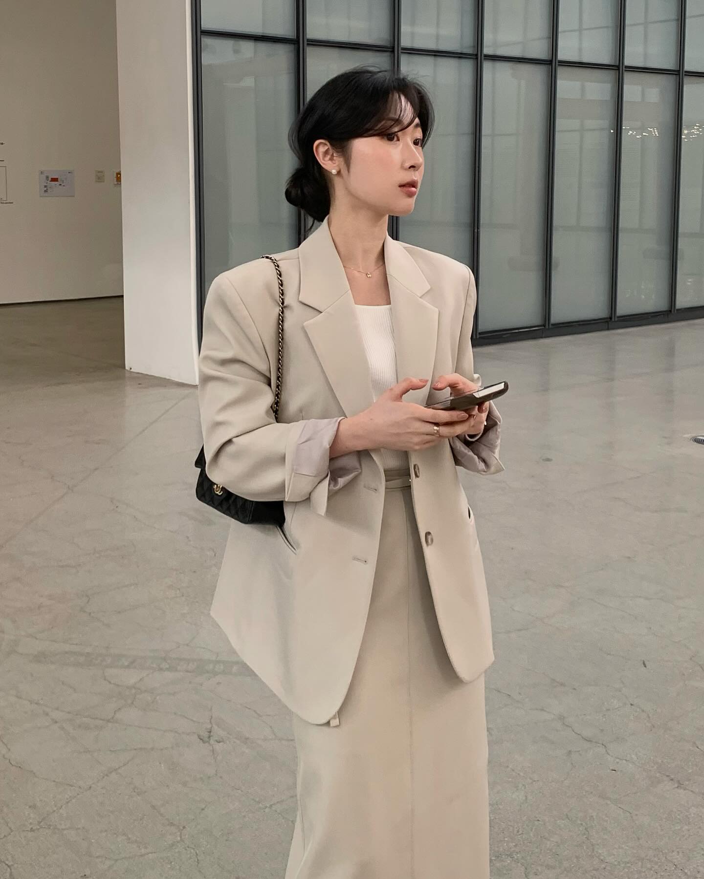 5 mẫu áo khoác sang chảnh bậc nhất mùa đông, sắm 1 lần mặc đẹp tới vài năm nữa- Ảnh 1. 5 mẫu áo khoác sang chảnh bậc nhất mùa đông, sắm 1 lần mặc đẹp tới vài năm nữa- Ảnh 1.