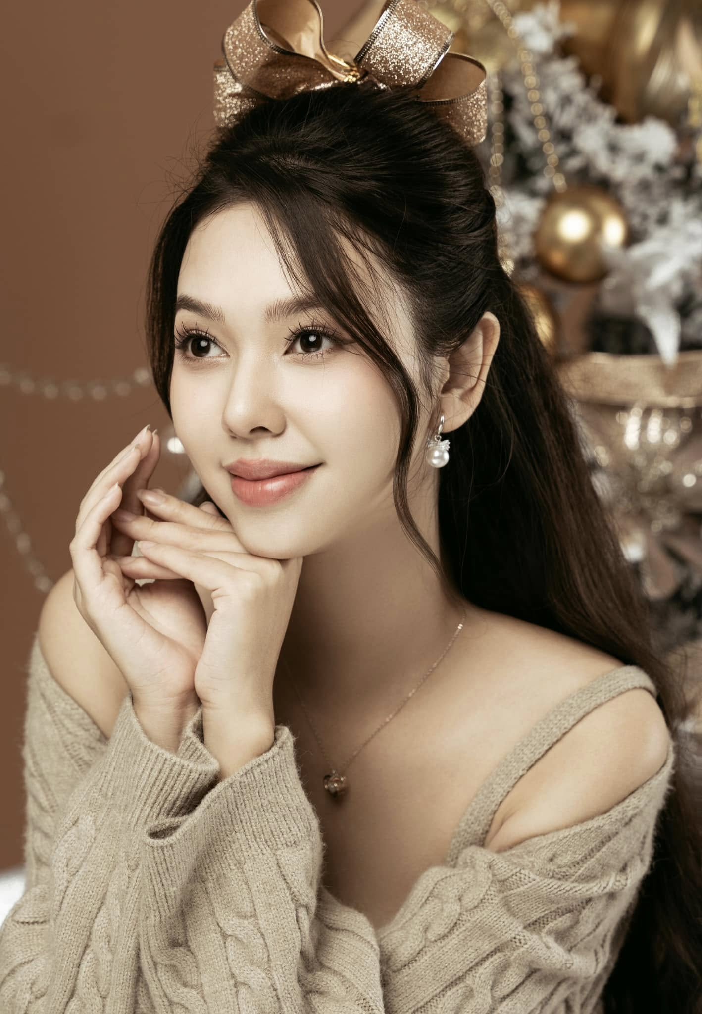 Tranh cãi không dứt về nhan sắc của diễn viên phim giờ vàng- Ảnh 9.