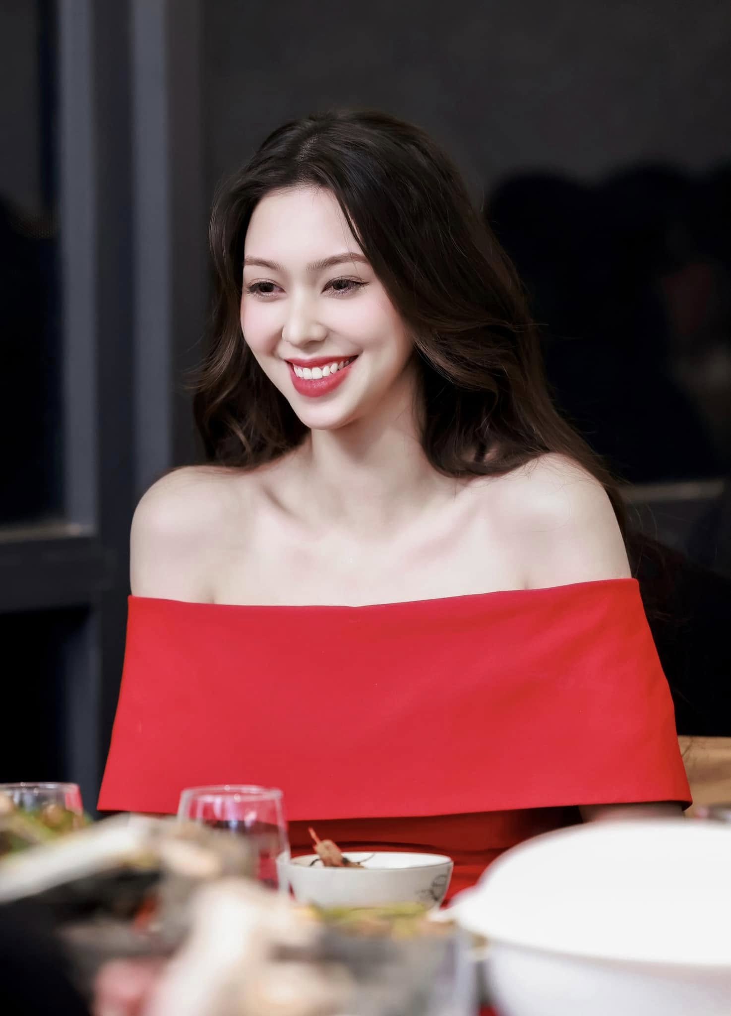 Tranh cãi không dứt về nhan sắc của diễn viên phim giờ vàng- Ảnh 7.