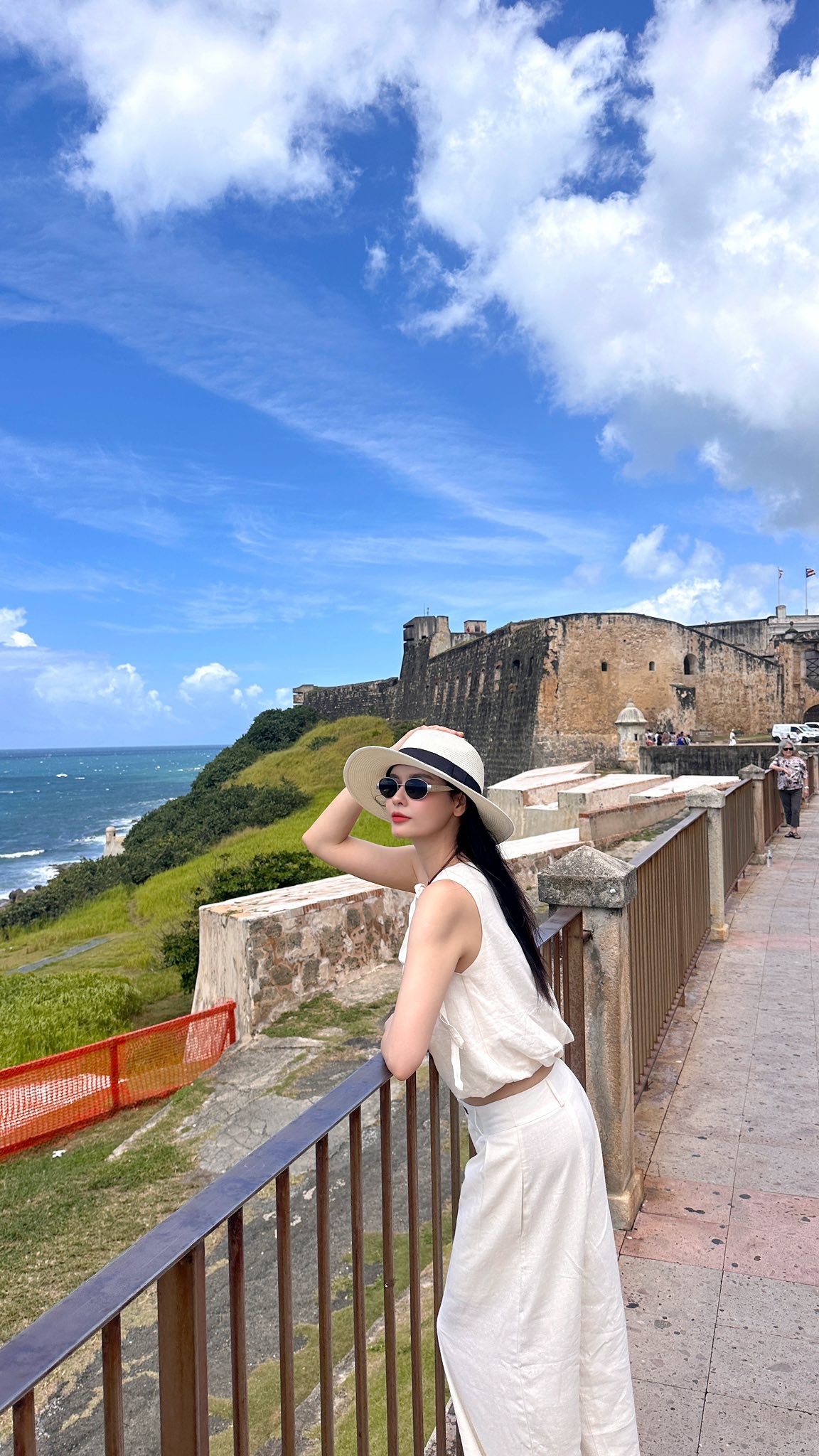 Công nhận mỹ nhân Việt này thua công chúa mỗi cái vương miện: Visual mướt mắt thôi rồi, càng quay cận càng đẹp- Ảnh 5. Công nhận mỹ nhân Việt này thua công chúa mỗi cái vương miện: Visual mướt mắt thôi rồi, càng quay cận càng đẹp- Ảnh 5.