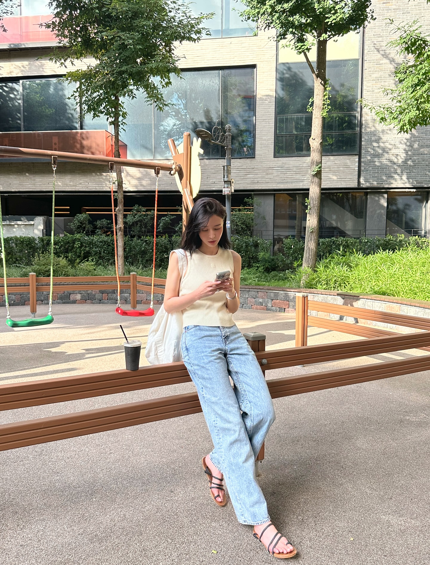 Nữ phụ nổi tiếng khắp châu Á chỉ sau một bộ phim, style U40 không thể tìm thấy 1 set đồ xấu- Ảnh 4.