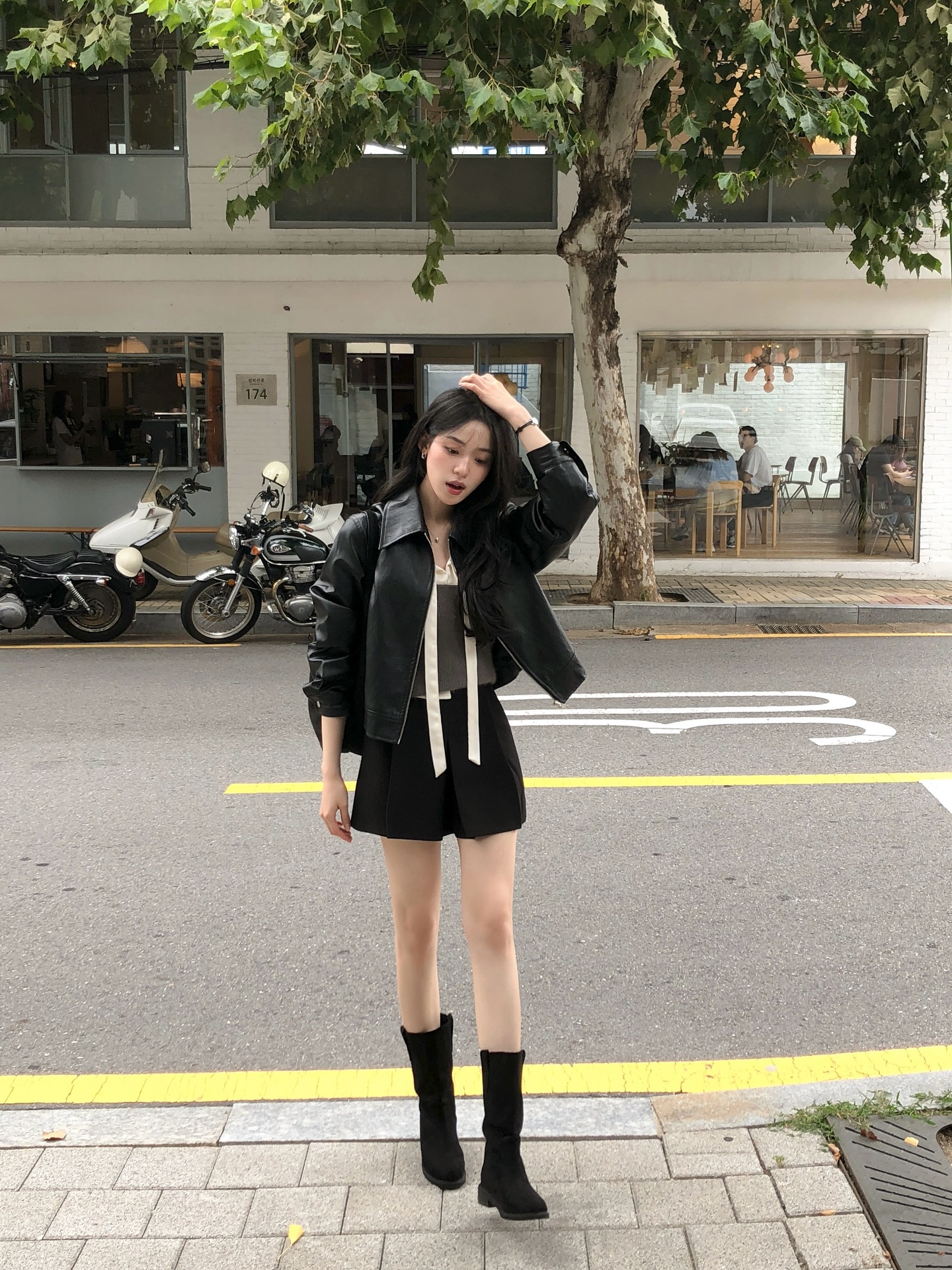 5 mẫu áo khoác sang chảnh bậc nhất mùa đông, sắm 1 lần mặc đẹp tới vài năm nữa- Ảnh 7. 5 mẫu áo khoác sang chảnh bậc nhất mùa đông, sắm 1 lần mặc đẹp tới vài năm nữa- Ảnh 7.