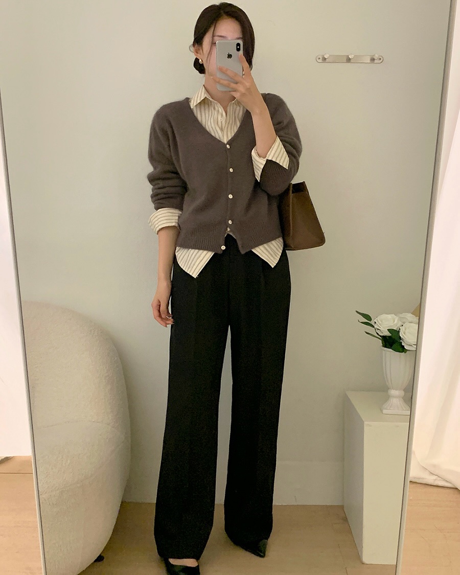 5 cách mặc áo len theo style tối giản, áp dụng suốt mùa đông năm nay cũng không thấy chán- Ảnh 9.