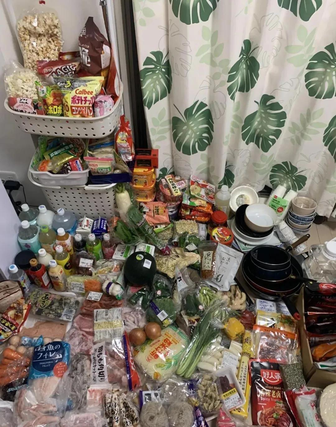 6 ‘lời nguyền bừa bộn’ khiến nhà bạn dọn mãi vẫn loạn - ai cũng mắc mà không biết- Ảnh 1.