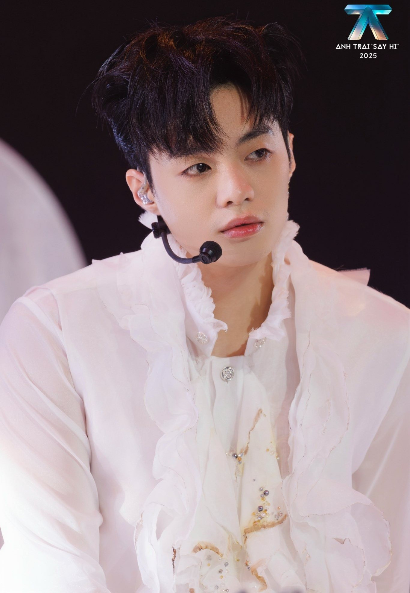 Nghịch lý của người dẫn đầu dàn anh trai- Ảnh 1.