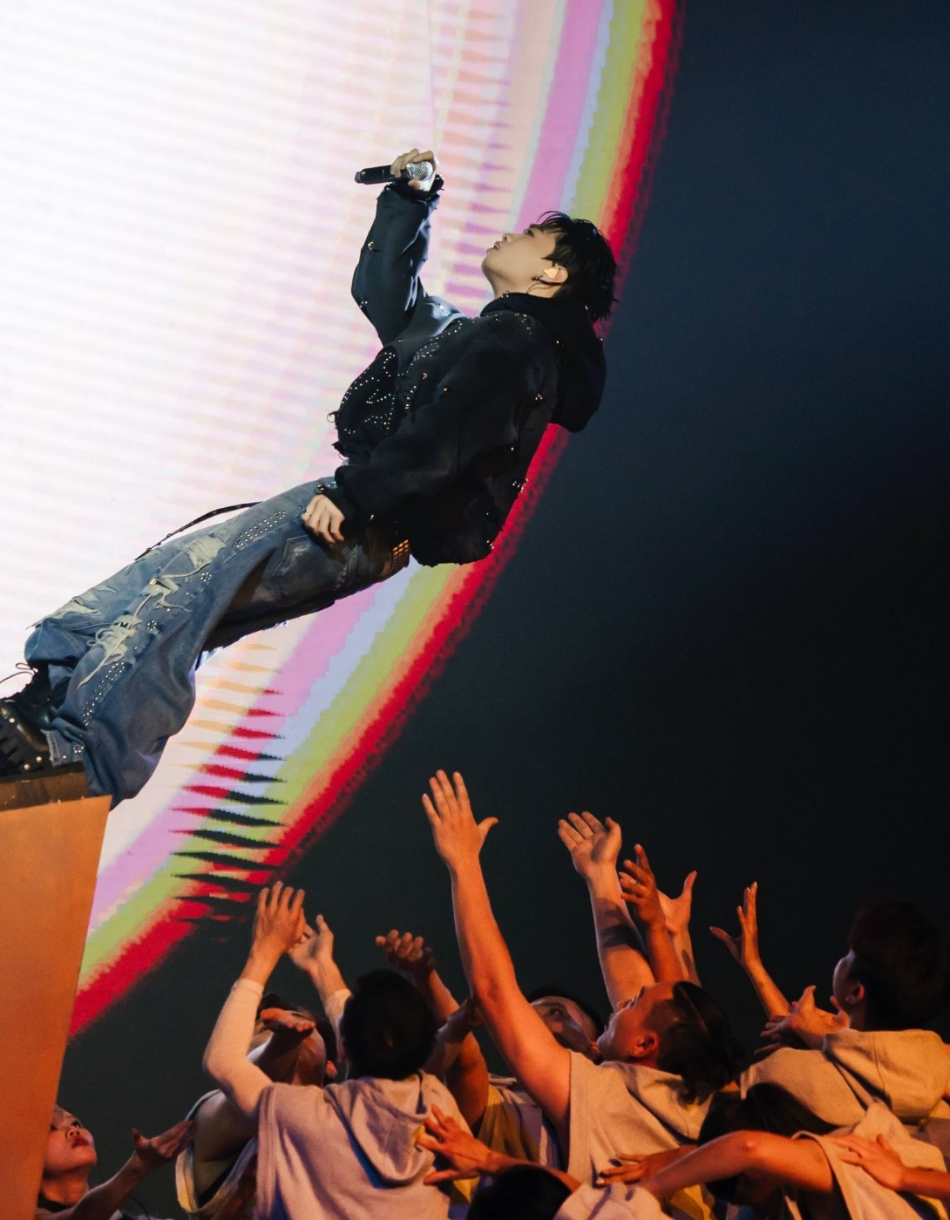 Nghịch lý của người dẫn đầu dàn anh trai- Ảnh 8.