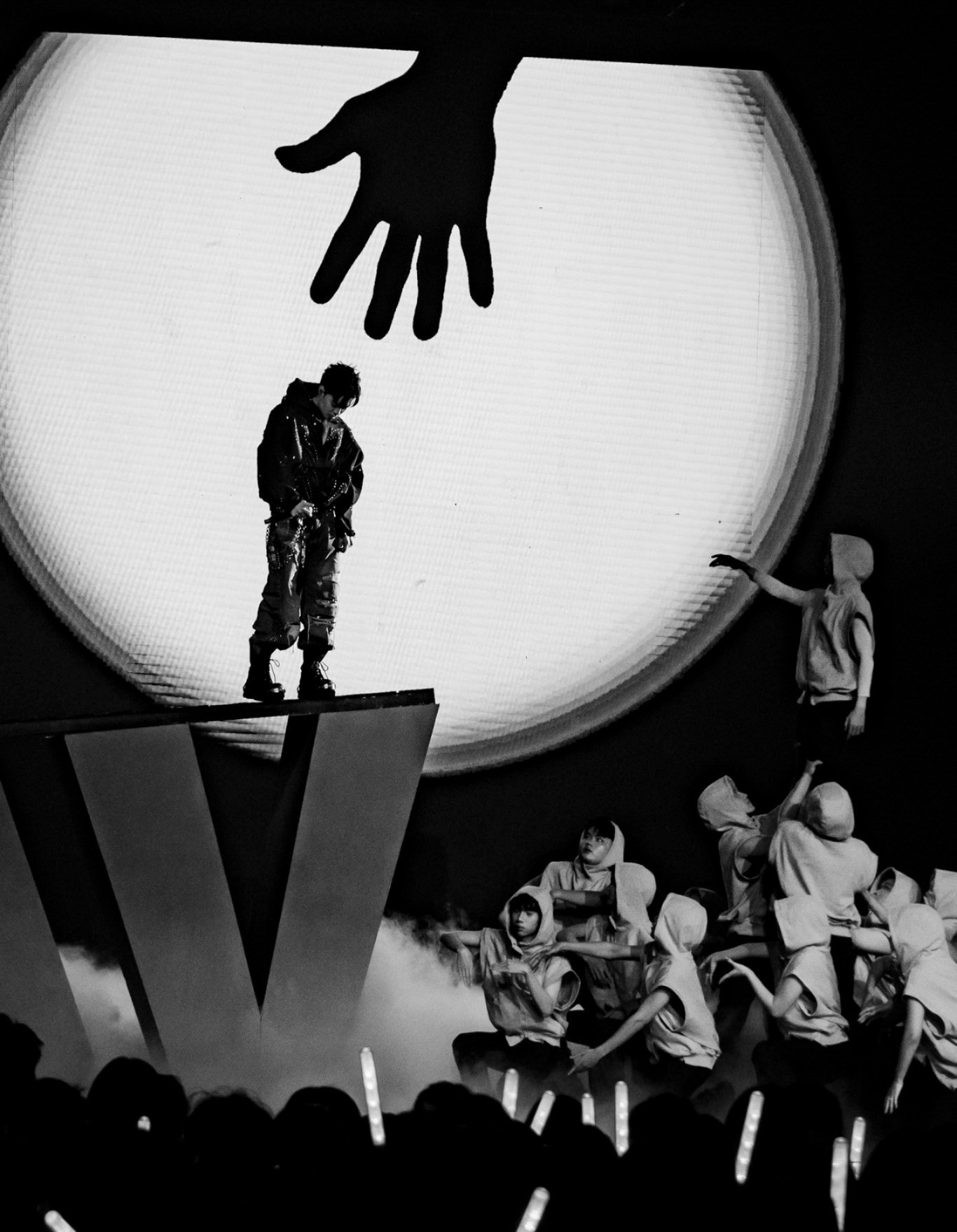 Nghịch lý của người dẫn đầu dàn anh trai- Ảnh 7.