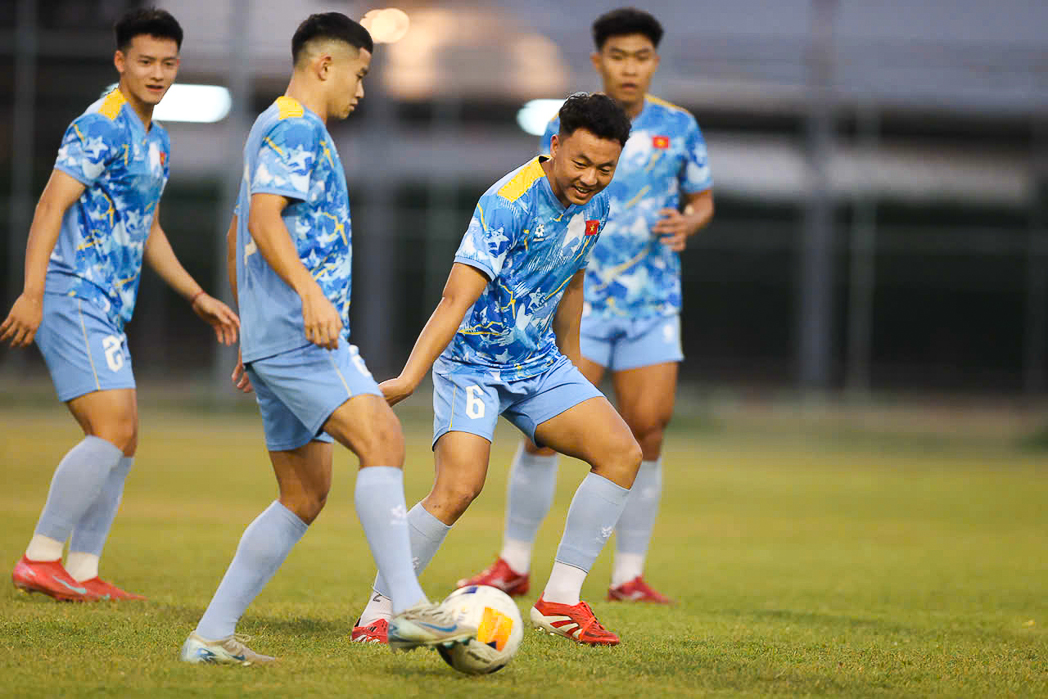 Khuất Văn Khang cảnh báo U22 Việt Nam- Ảnh 4. Khuất Văn Khang cảnh báo U22 Việt Nam- Ảnh 4.