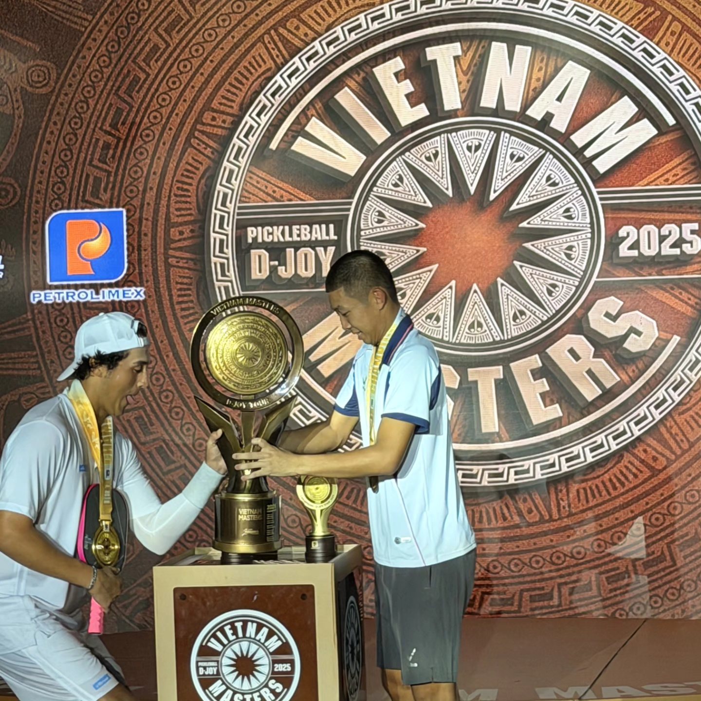 Quang Dương lại vô địch, nhưng cứ dễ dàng như này thì chẳng mấy “lụt trình”- Ảnh 4. Quang Dương lại vô địch, nhưng cứ dễ dàng như này thì chẳng mấy “lụt trình”- Ảnh 4.