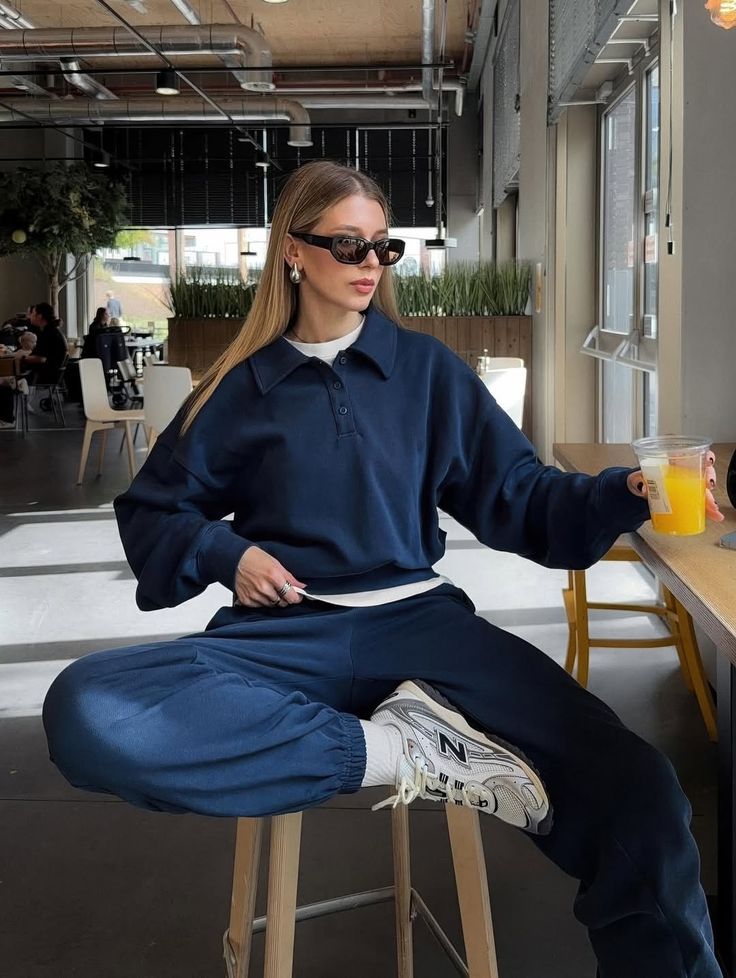 3 gam màu mùa đông giúp bạn hết mặc quê nơi công sở- Ảnh 11.