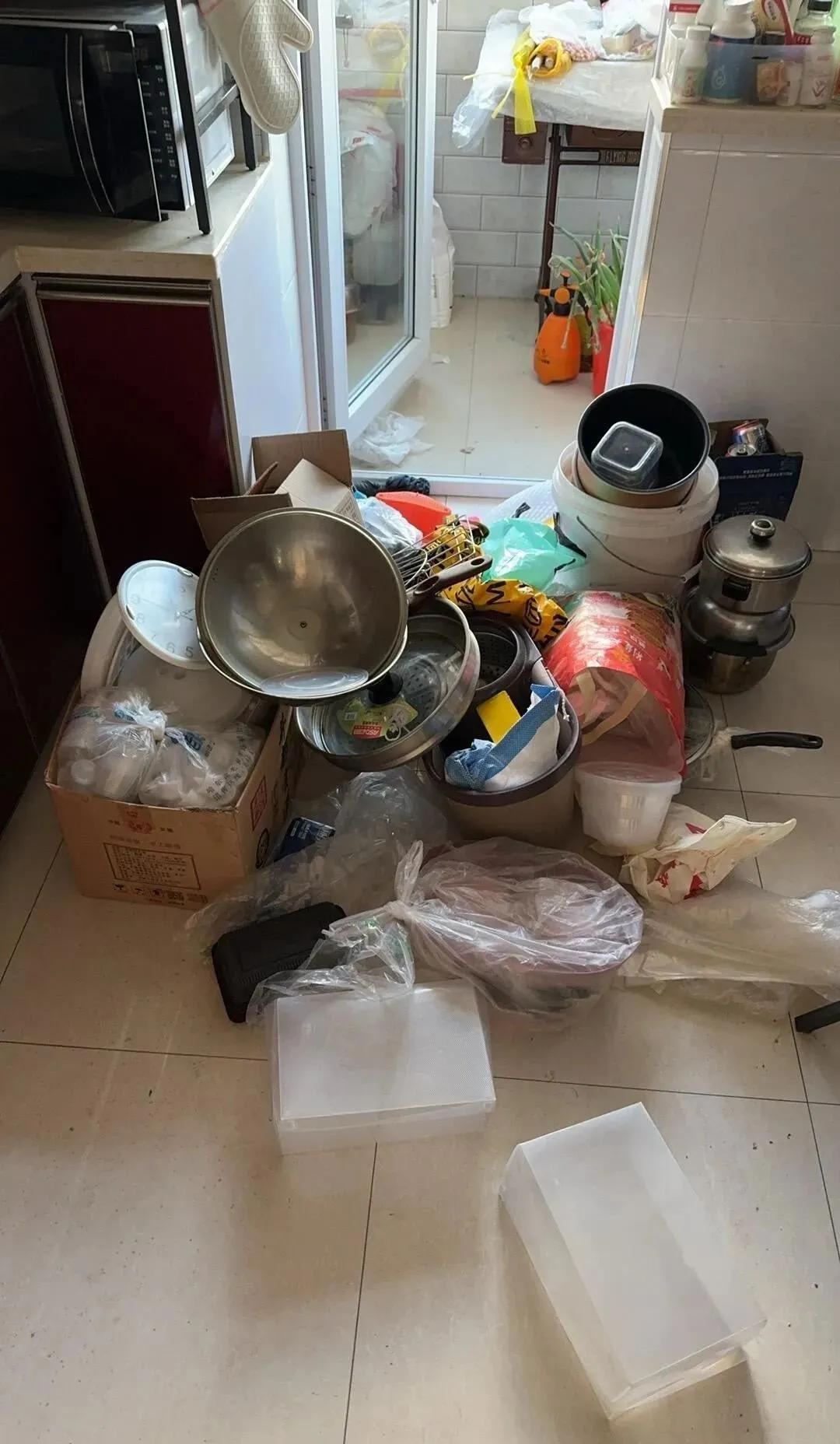 6 ‘lời nguyền bừa bộn’ khiến nhà bạn dọn mãi vẫn loạn - ai cũng mắc mà không biết- Ảnh 2.