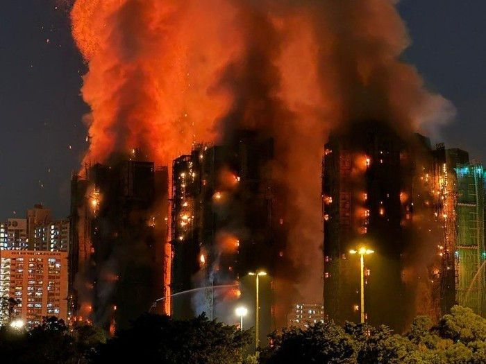 Hai em gái của nhà thiết kế Lãng Trình tử vong trong vụ cháy 7 tòa chung cư- Ảnh 2.