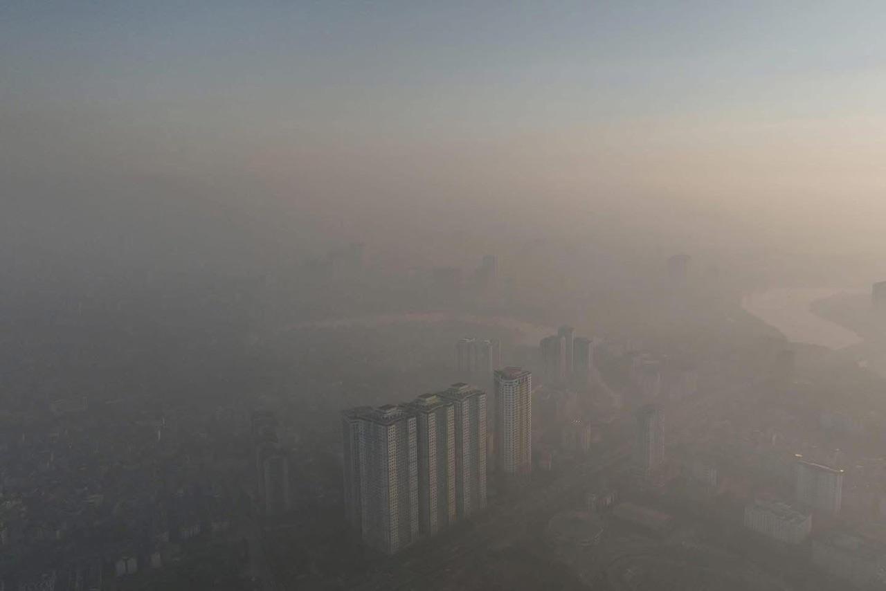 SỐC: Ô nhiễm không khí khiến người dân Hà Nội chịu tổn hại sức khỏe tương đương hút thụ động 2 điếu thuốc lá mỗi ngày