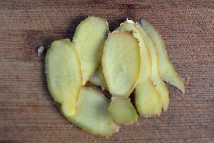 Có nên gọt vỏ gừng trước khi sử dụng?- Ảnh 3.