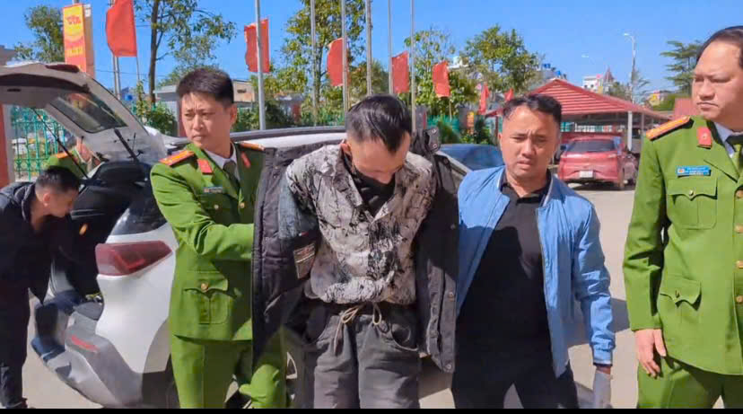 Đối tượng có 2 tiền án, nhiễm HIV, ép bé gái 12 tuổi vào nhà nghỉ xâm hại- Ảnh 1. Đối tượng có 2 tiền án, nhiễm HIV, ép bé gái 12 tuổi vào nhà nghỉ xâm hại- Ảnh 1.