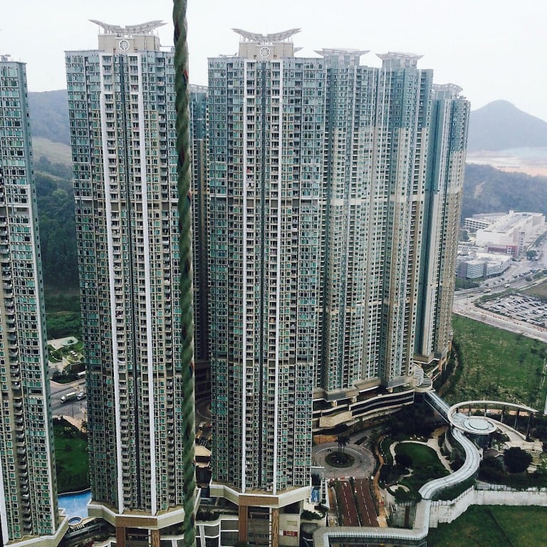 Bức ảnh chụp chung cư ở Hong Kong lúc này được nhiều người quan tâm- Ảnh 5.