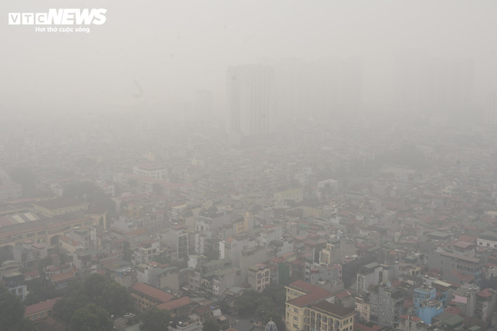 Các trường Hà Nội chủ động cho học sinh nghỉ học nếu không khí "rất nguy hại"- Ảnh 1.