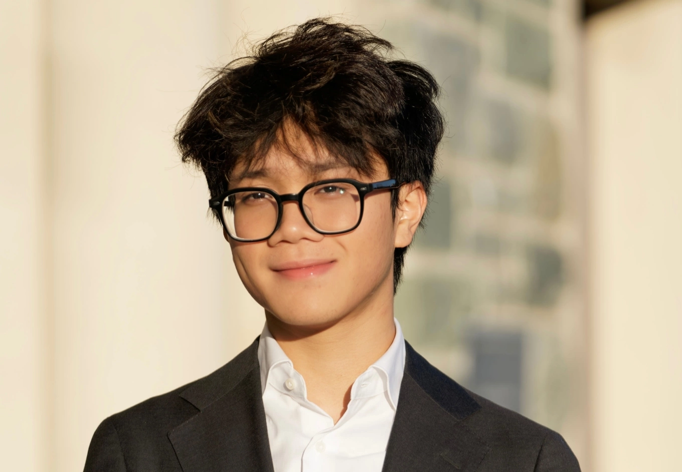 Tiểu thuyết cũng không dám viết: Nam sinh điển trai đỗ 11 chương trình Tiến sĩ từ năm 22 tuổi, từng thực tập ở Stanford, GPA gần tuyệt đối!- Ảnh 1.