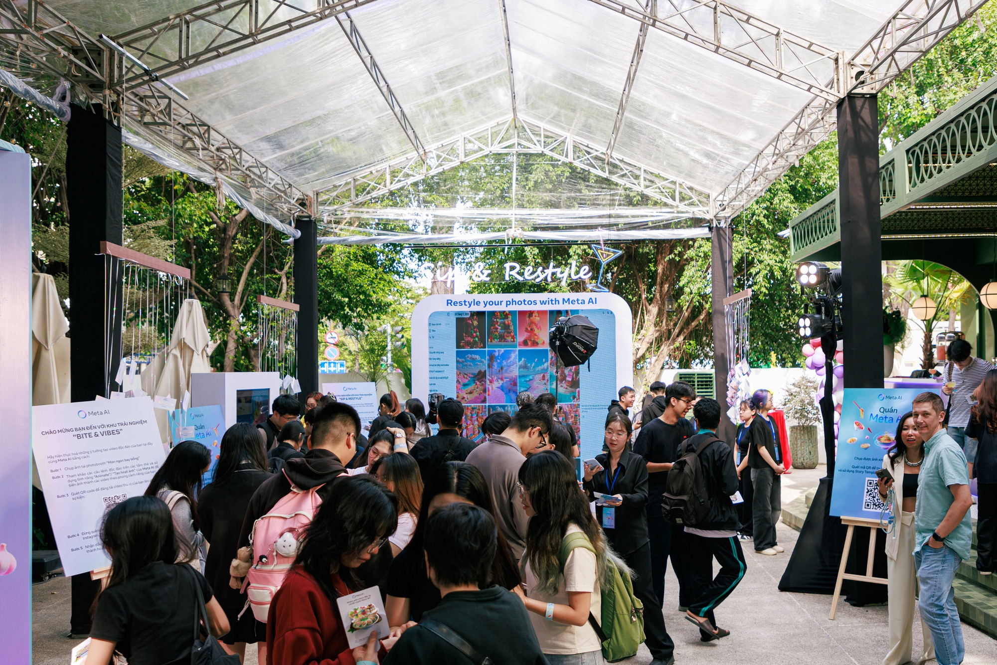 Người trẻ TP.HCM hào hứng trải nghiệm ẩm thực phiên bản AI tại Quán Meta AI- Ảnh 1.