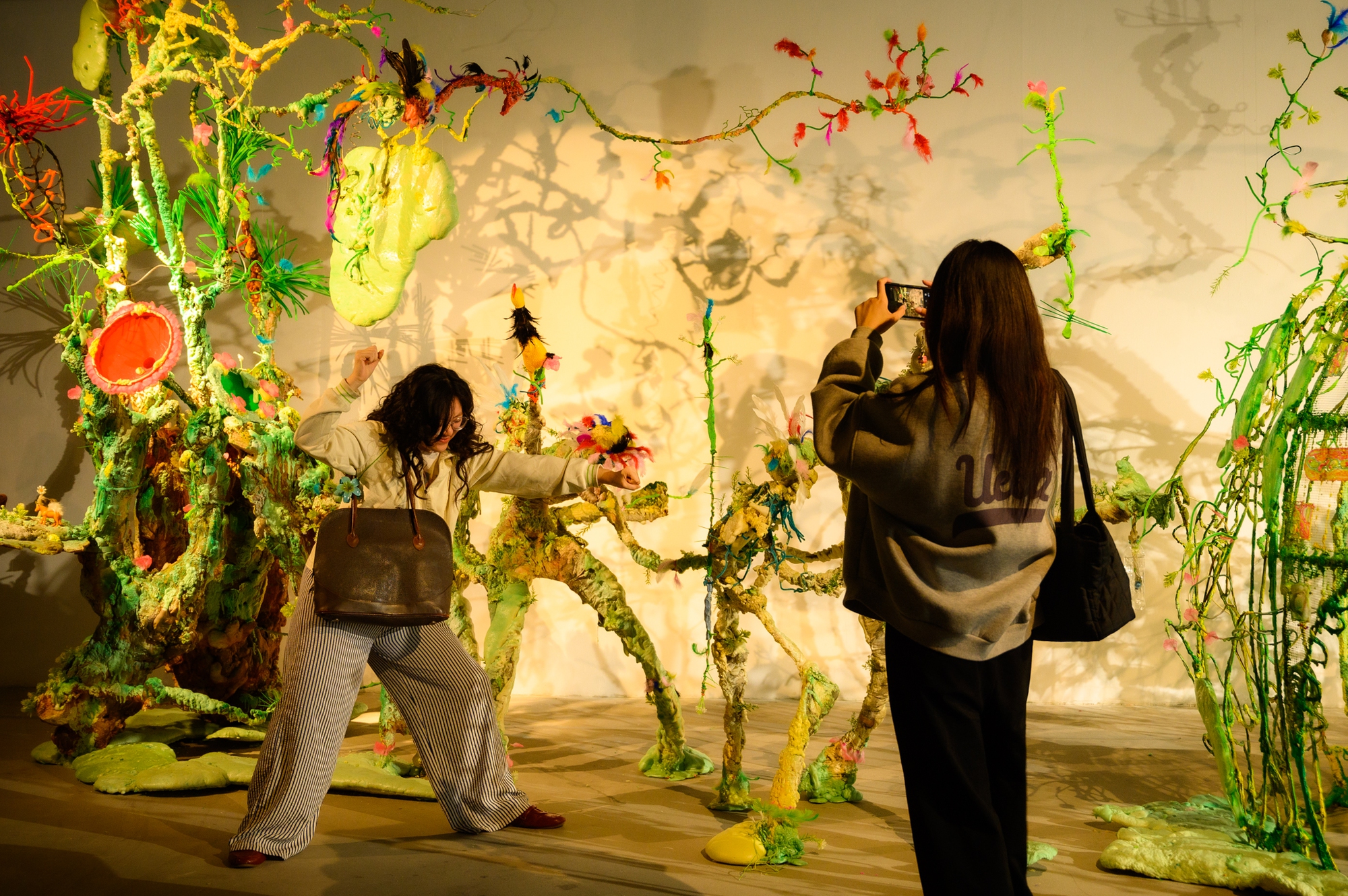 Tôi đi xem triển lãm “Tỏa V - Điểm chạm khoa học”: Từ ngơ ngác đến phấn kích, + 1 máy chữa lành!- Ảnh 23. Tôi đi xem triển lãm “Tỏa V - Điểm chạm khoa học”: Từ ngơ ngác đến phấn kích, + 1 máy chữa lành!- Ảnh 23.