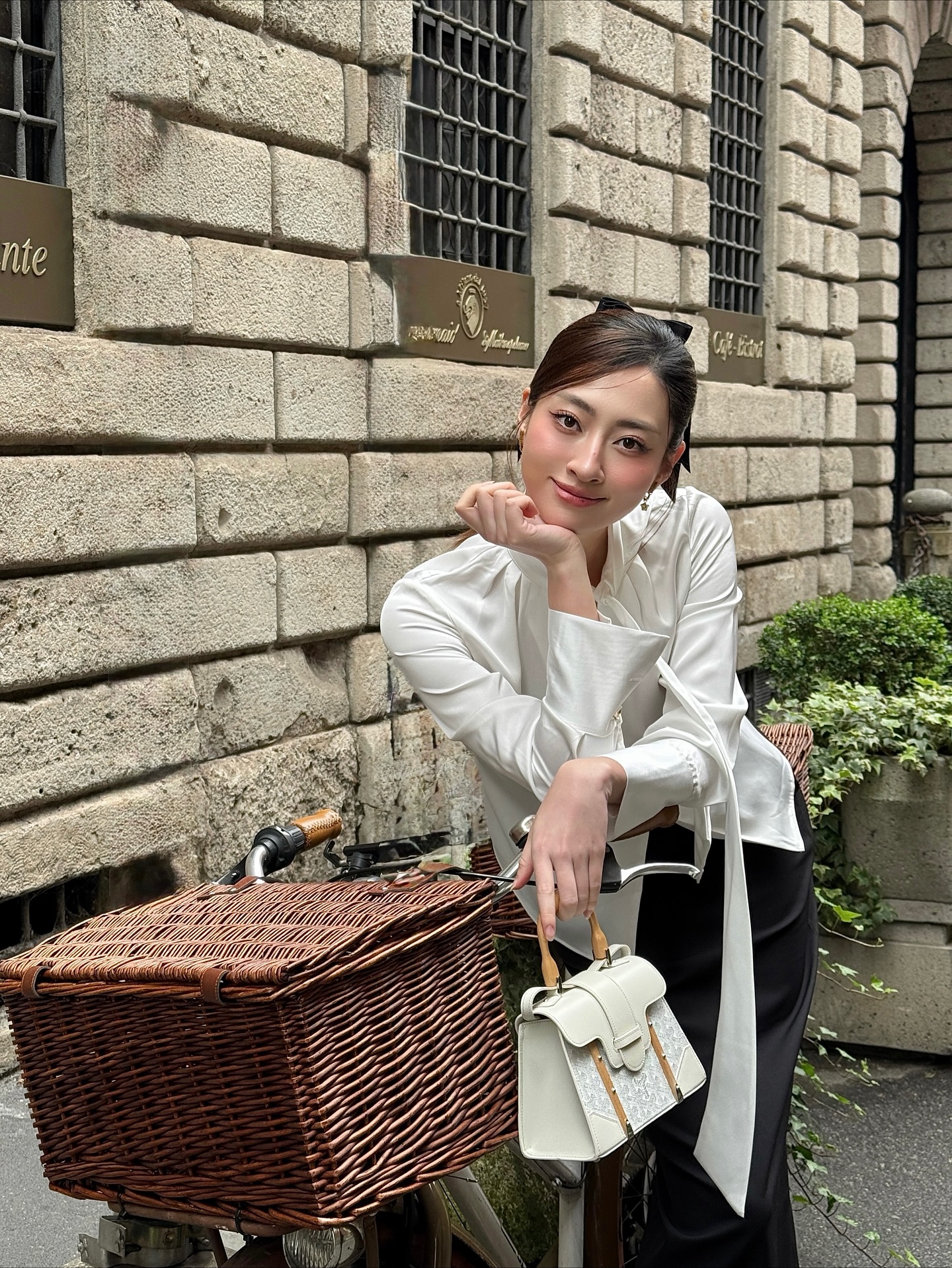 Lương Thùy Linh bị chê xuống sắc- Ảnh 10. Lương Thùy Linh bị chê xuống sắc- Ảnh 10.